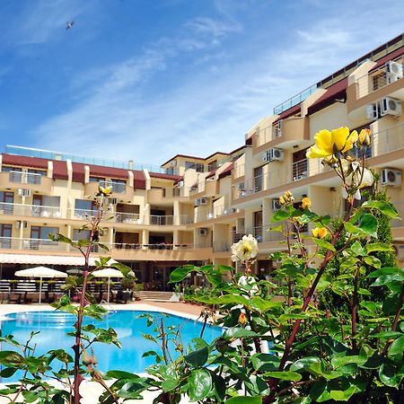 נסבר Hotel Iris מראה חיצוני תמונה