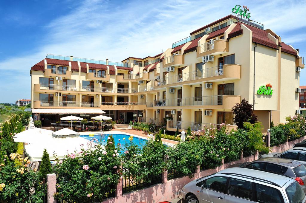 נסבר Hotel Iris מראה חיצוני תמונה