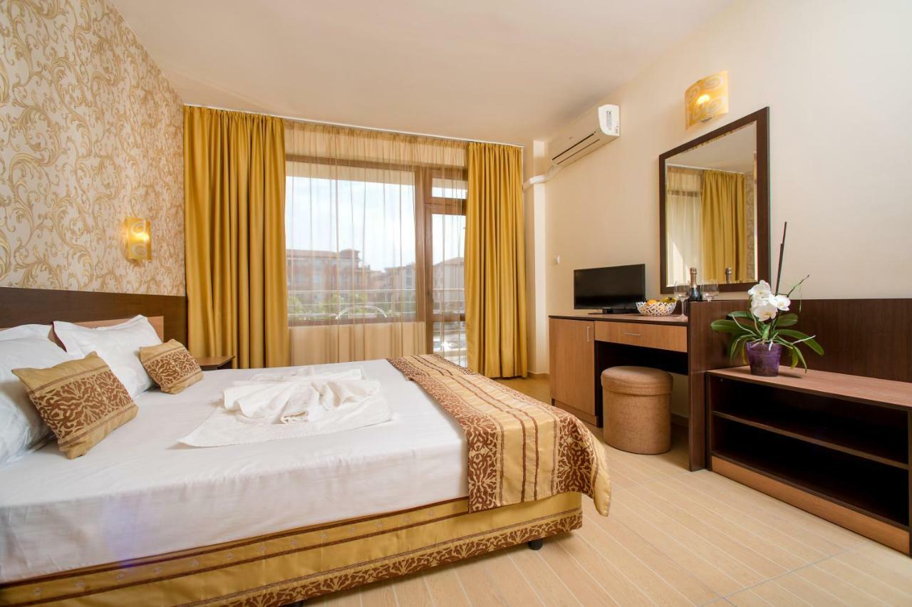 נסבר Hotel Iris מראה חיצוני תמונה