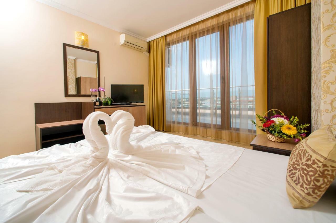 נסבר Hotel Iris מראה חיצוני תמונה